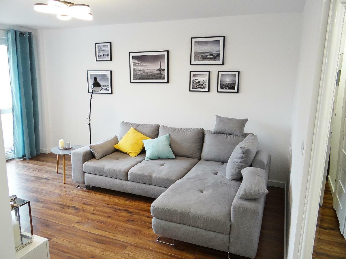 By The Sea Apartment Sopot Esterno foto